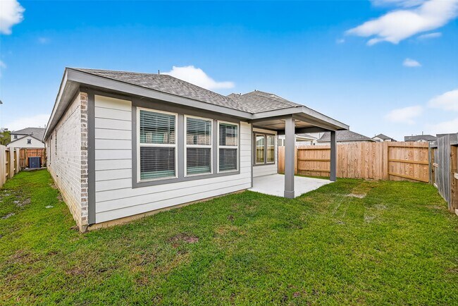 Building Photo - 31810 Autumn Spur Ln