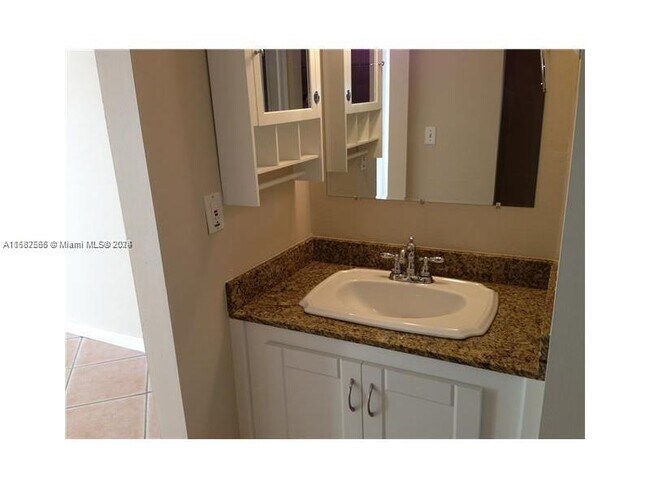 Building Photo - 2350 NE 135th St