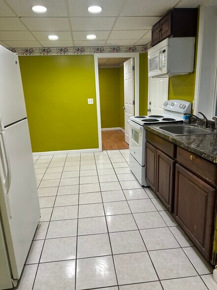 Building Photo - 50 Grand St