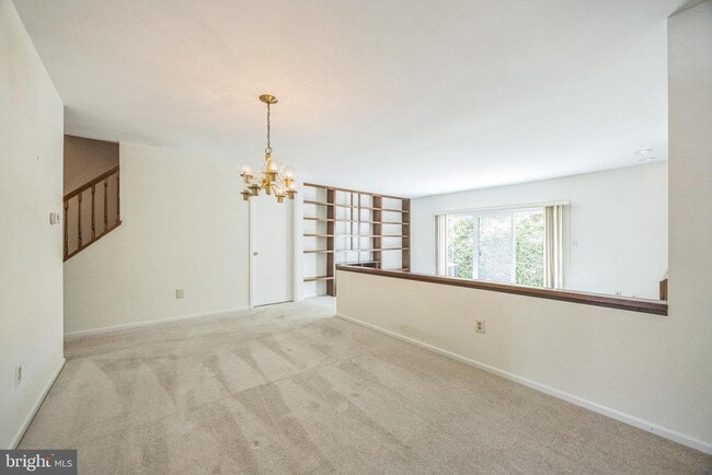 Building Photo - 838 Kings Croft Dr