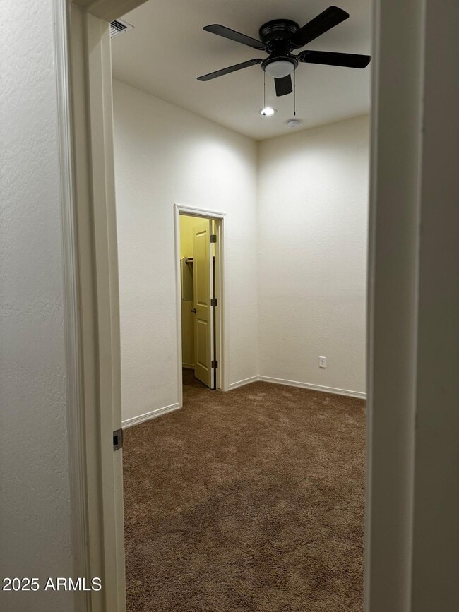 Building Photo - 5526 N 107th Ln