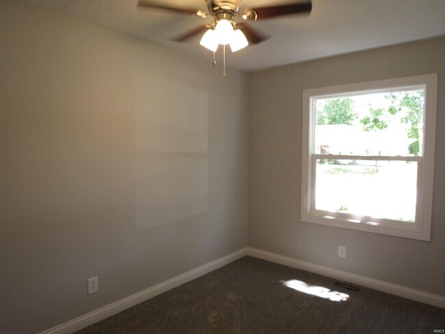 Building Photo - 4314 McClellan Ln