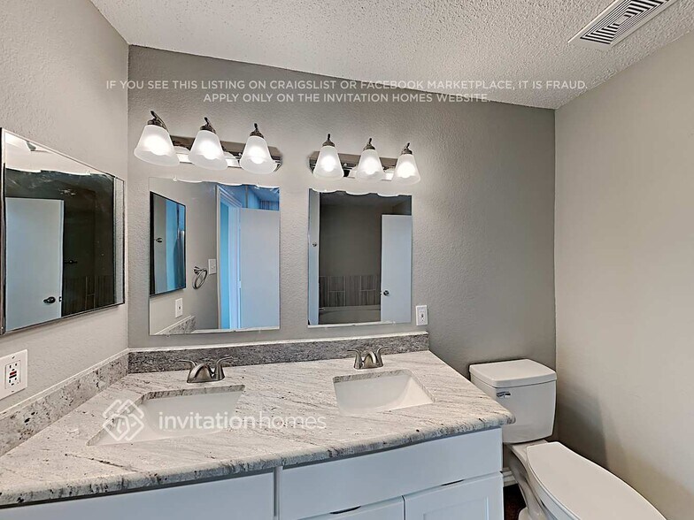Building Photo - 1451 Queen Annes Dr