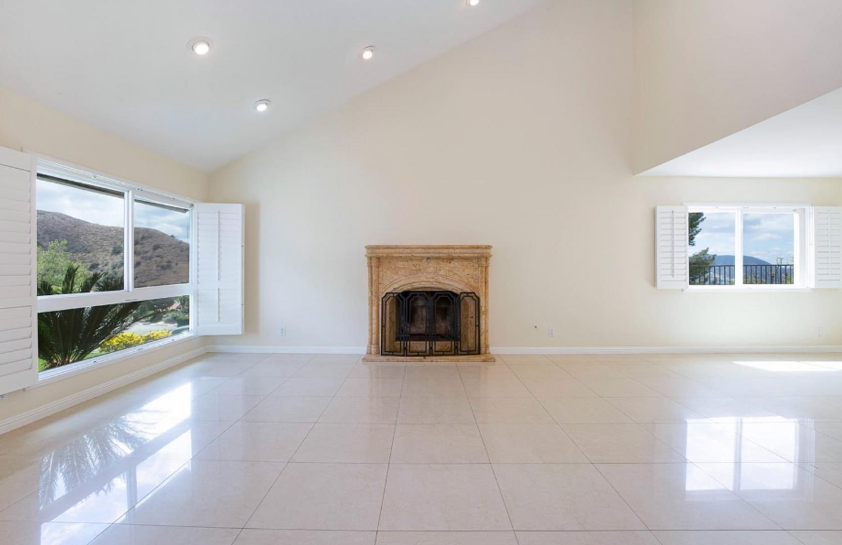 Building Photo - 2735 Joaquin Dr