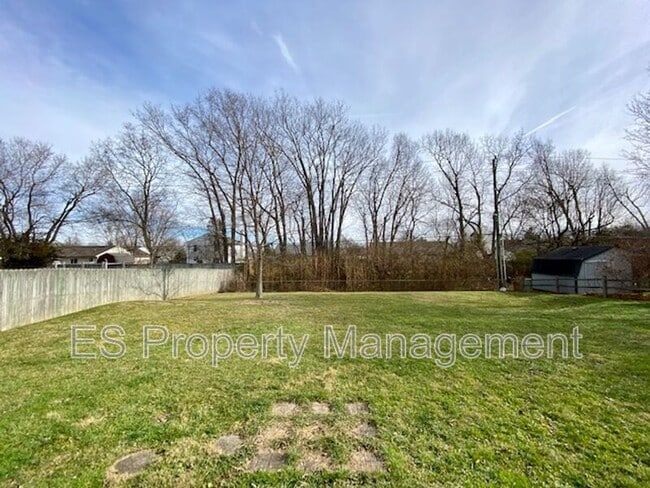Building Photo - 6105 Epperson Dr