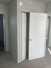 Building Photo - 301 NE 26th St