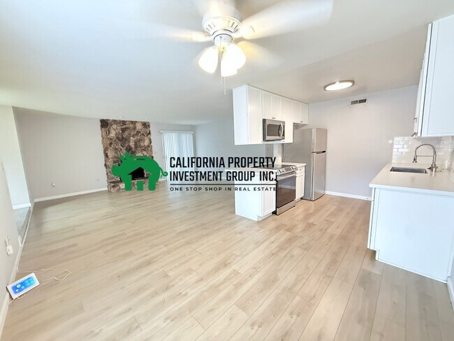 Building Photo - 5422 Marconi Ave