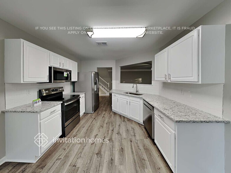 Building Photo - 115 Pebblestone Dr