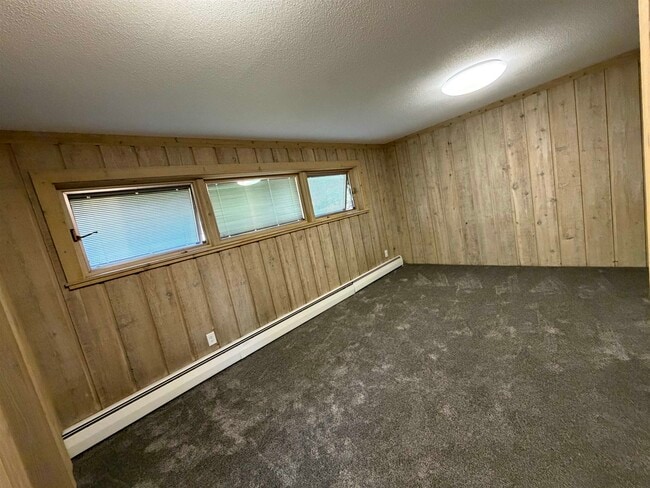 Building Photo - 1308 Shirley St