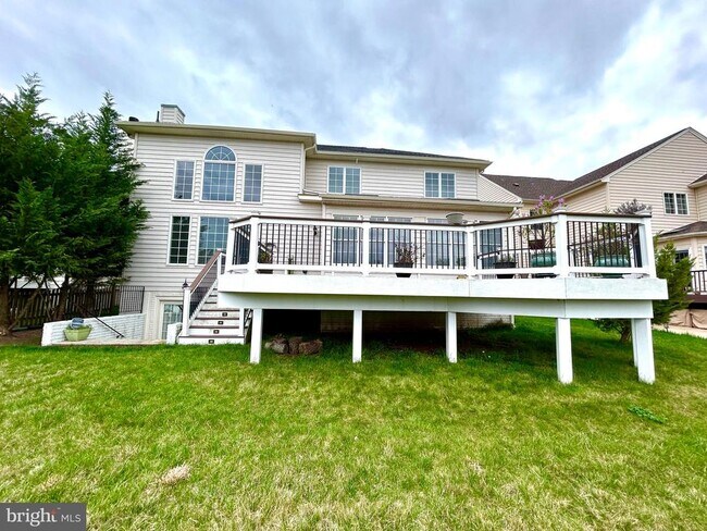 Building Photo - 42650 Nations St