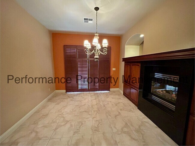 Building Photo - Gorgeous 2 Bed/2.5 Bath + Office w/ Lake V...