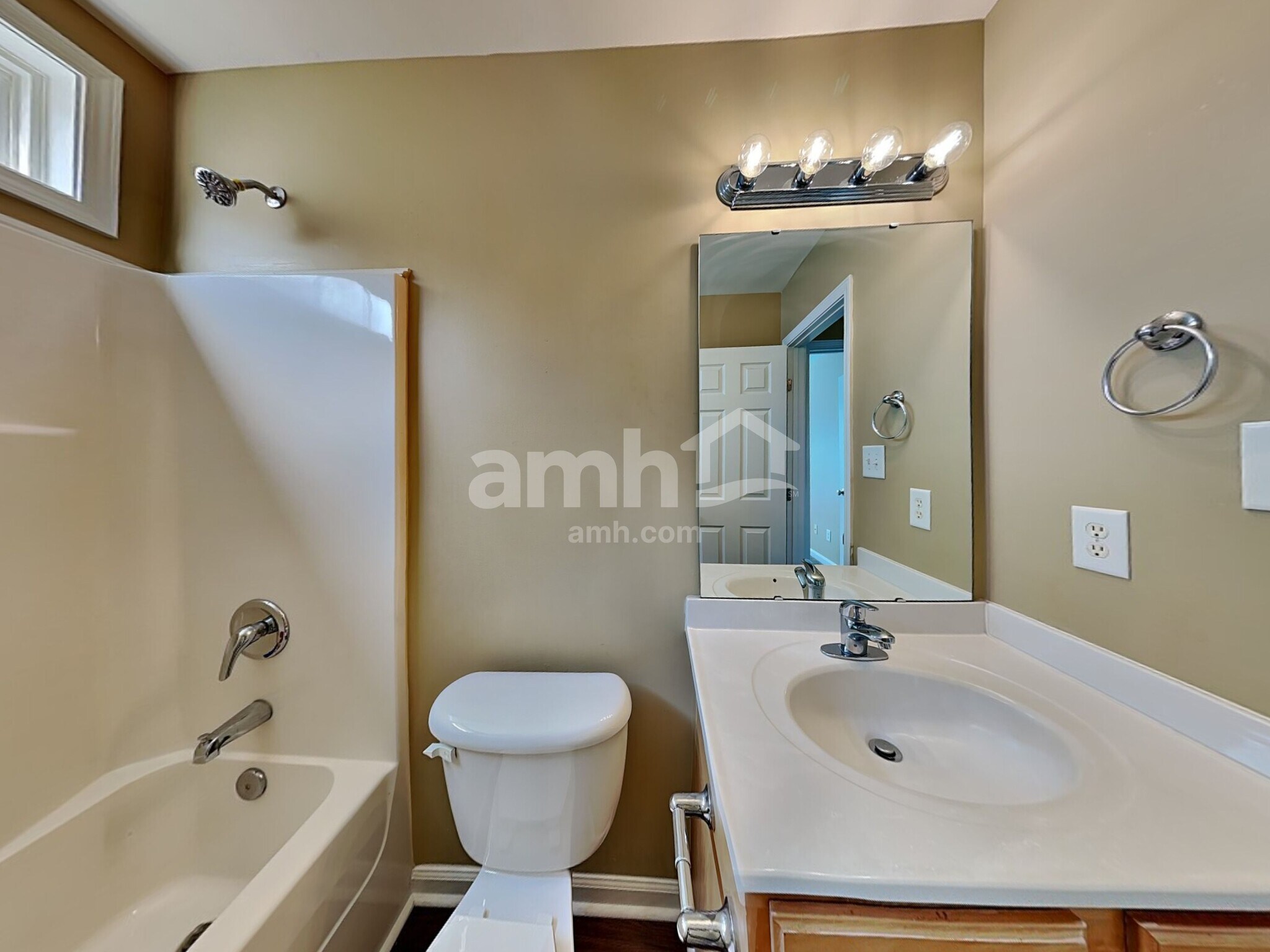 Building Photo - 1120 Rutledge Landing Dr