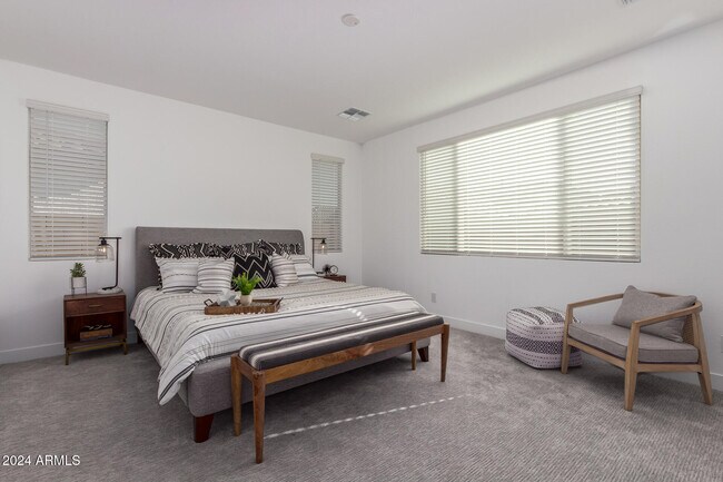 Building Photo - 14445 W Faye Way