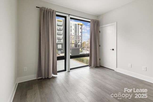 Building Photo - 1212 Minter Pl