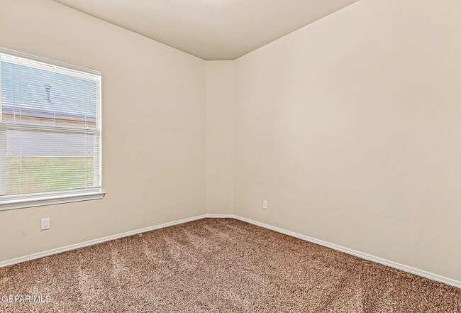 Building Photo - 7409 Dewberry Dr