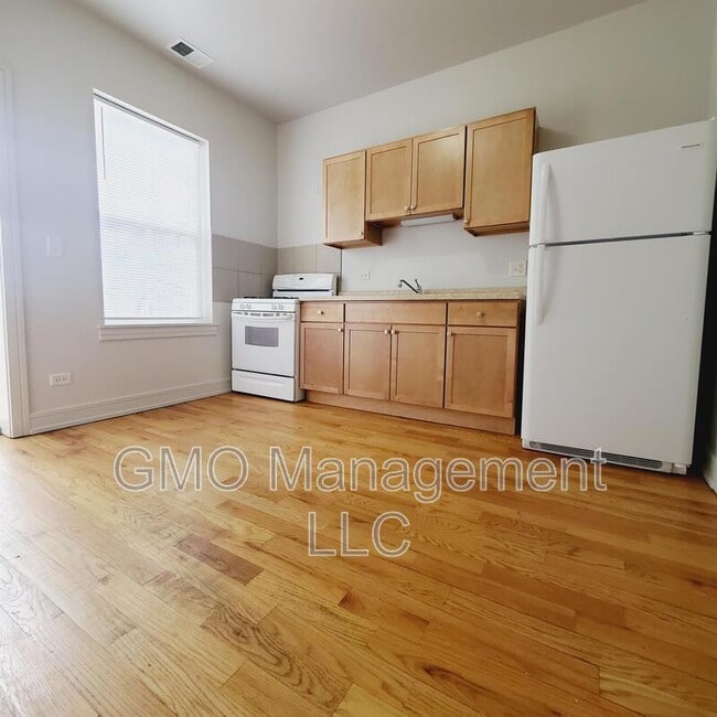 Building Photo - 4048 W Lexington St