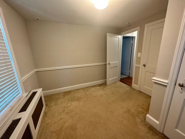 Building Photo - 2702 Ridge Rd Dr