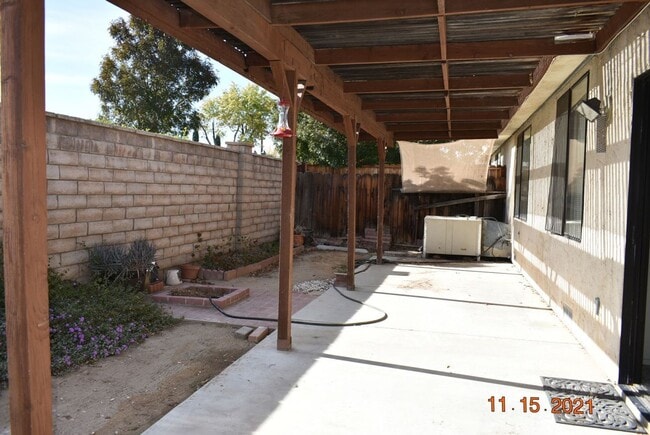 Building Photo - 423 Tepatitlan Ct