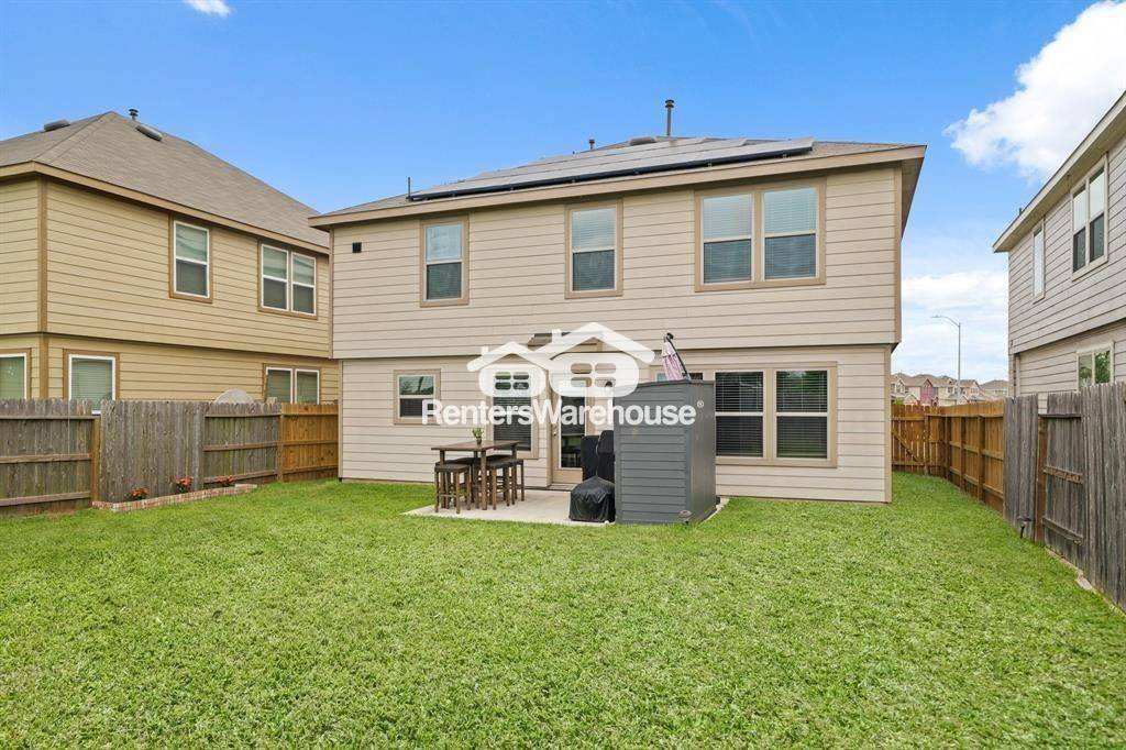 Building Photo - 4826 Hickory Deer Ln