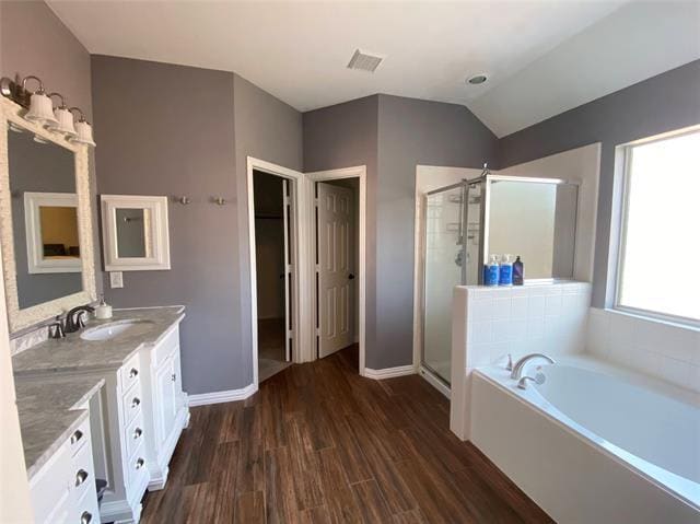 Building Photo - 2125 Columbia Dr