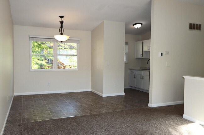 Building Photo - 7701 Flynnway Dr