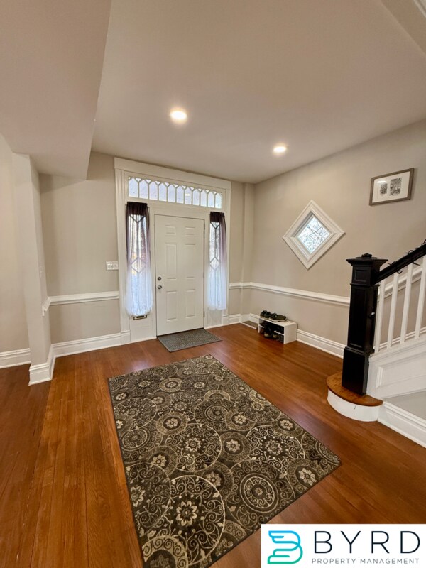 Building Photo - 3007 3rd Ave