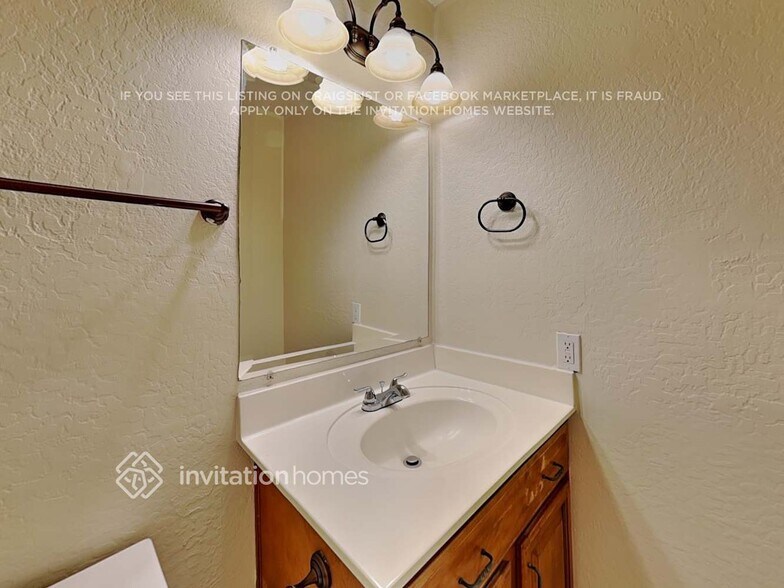 Building Photo - 14844 N 24th Pl