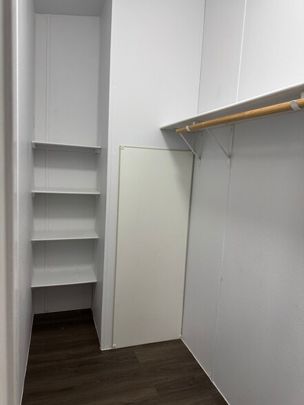 Building Photo - 6804 NE 56th Ave