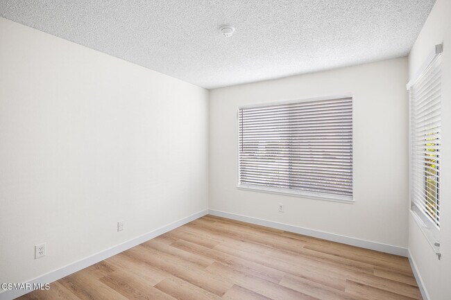 Building Photo - 1748 Sinaloa Rd
