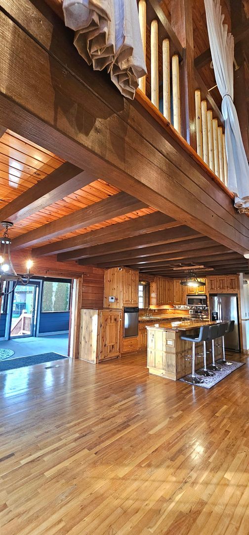 Building Photo - Private Log Cabin Home Peaceful Country Living on Acreage