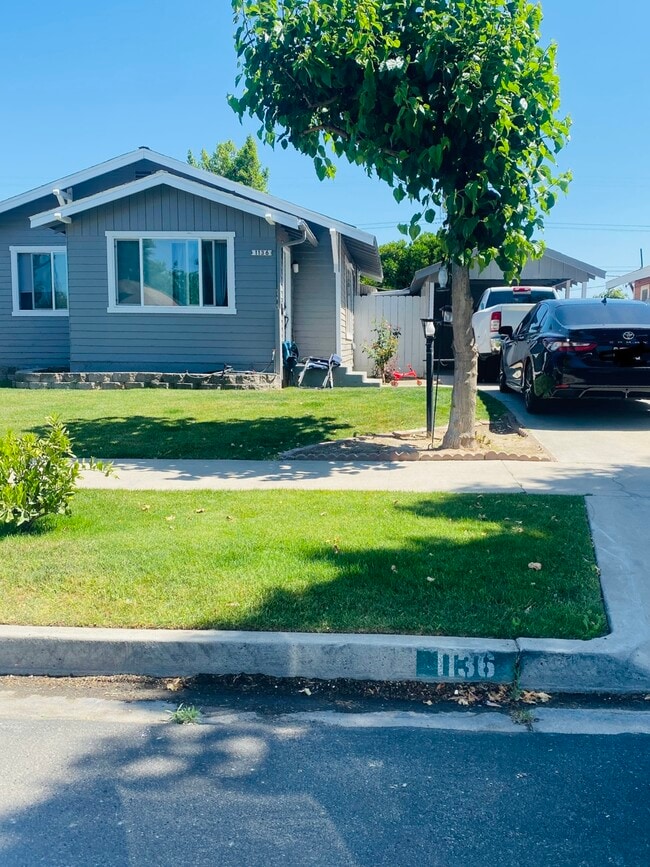 Primary Photo - 1136 J St