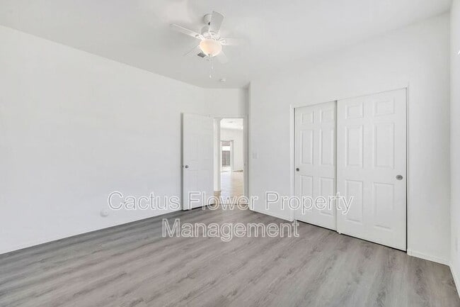 Building Photo - 11679 W Madero Dr