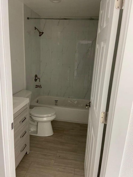 Building Photo - 2112 164th Ave NE