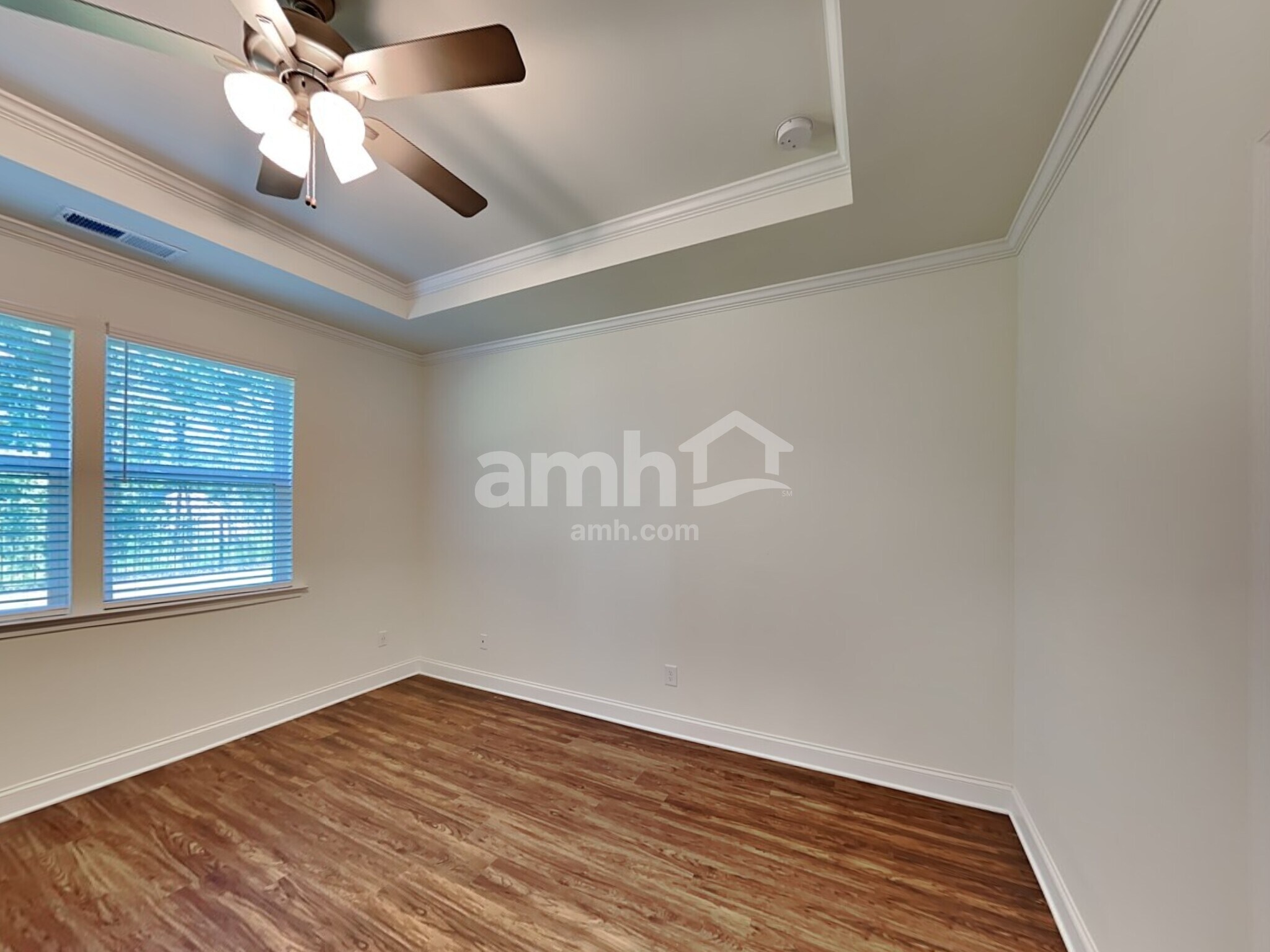 Building Photo - 513 Slew Dr