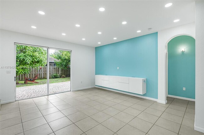 Building Photo - 11863 SW 253 ST