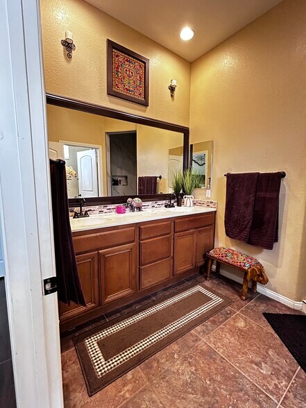 Building Photo - 86226 Pinot Noir Ln