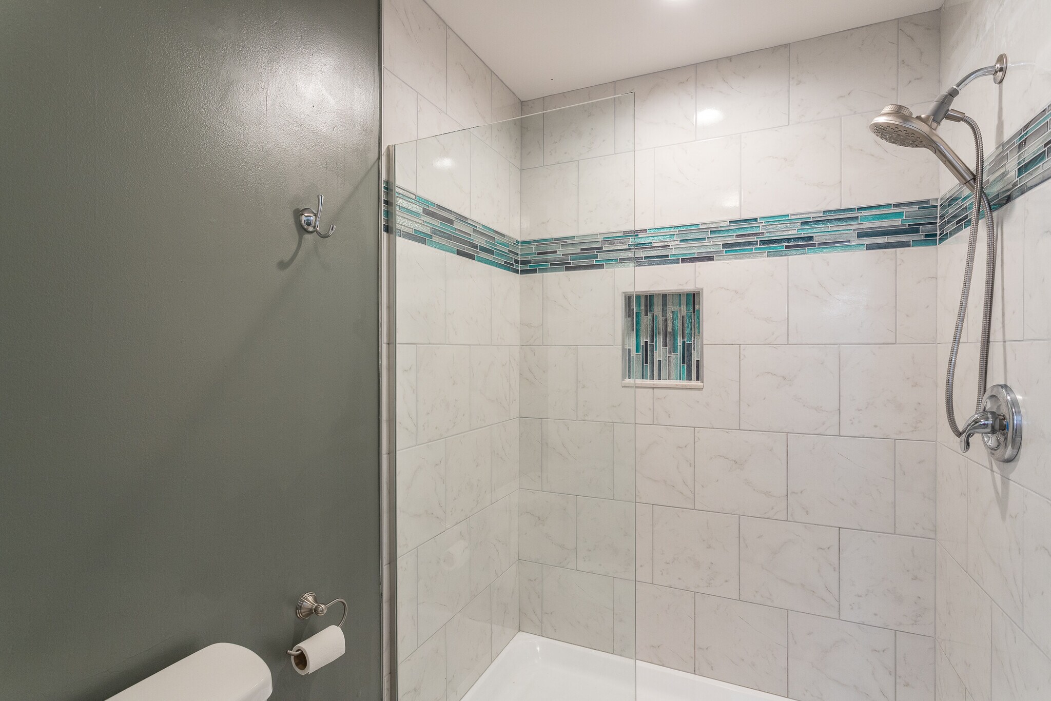 Building Photo - 2565 Oakes Plantation Dr