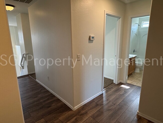 Building Photo - 4113 W Irwin Ave