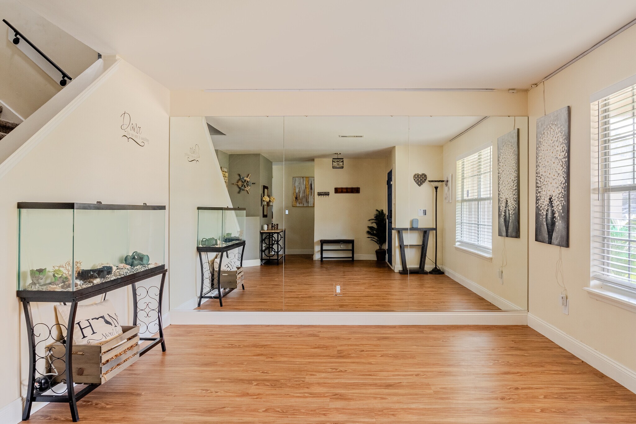 Building Photo - 12019 Autumn Sunrise Dr