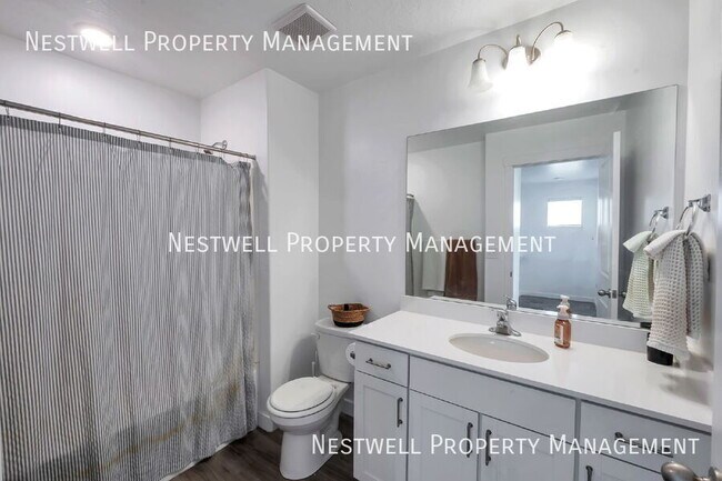 Building Photo - 1123 E Hatch Row