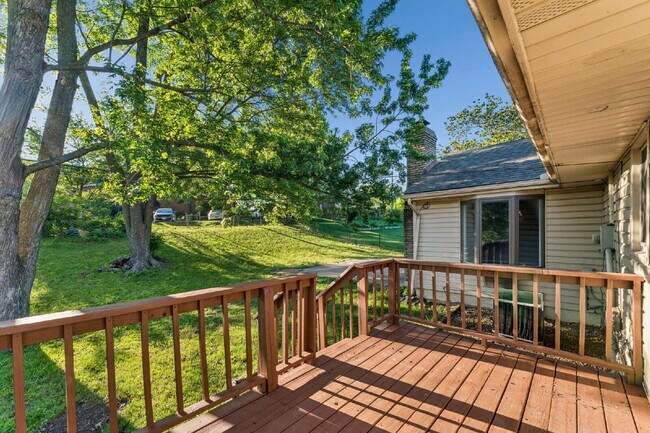 Building Photo - COMING SOON!! Charming 3-Bedroom Home with Spacious 2160 Sq Ft Layout in Independence, MO!