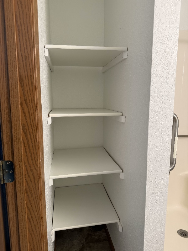 Building Photo - 100 Robert Ave