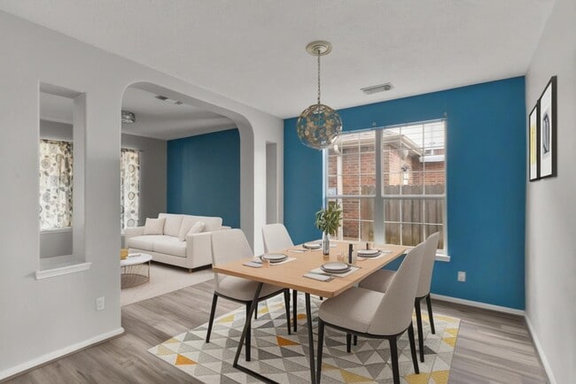 Building Photo - 8315 Hayden Cove Dr