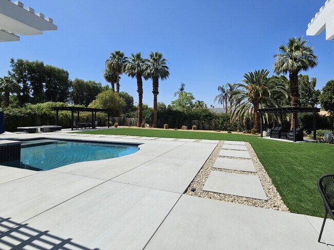 Building Photo - 72278 Barbara Dr