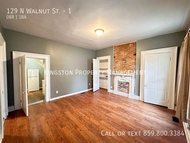 Primary Photo - 129 N Walnut St