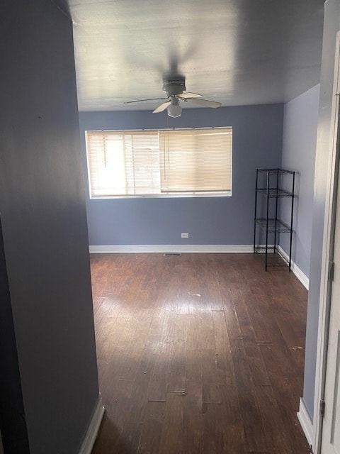 Building Photo - 9842 S Yates Blvd