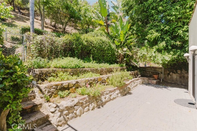 Building Photo - 11036 Fruitland Dr