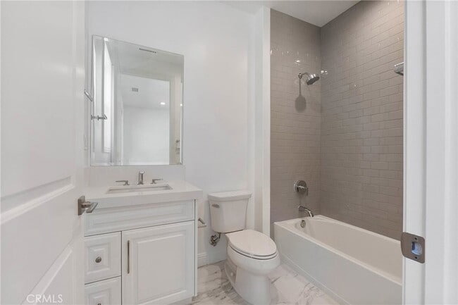 Building Photo - 20448 Liverpool Way