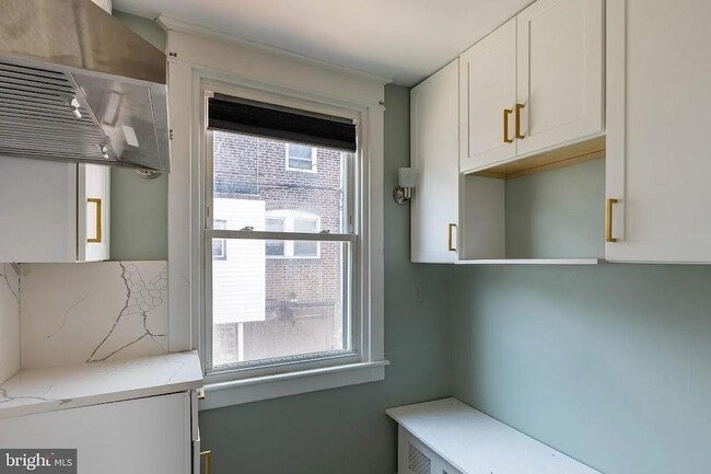 Building Photo - 6519 Dorel St