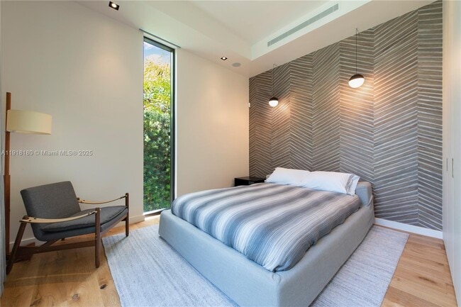 Building Photo - 8055 Noremac Ave